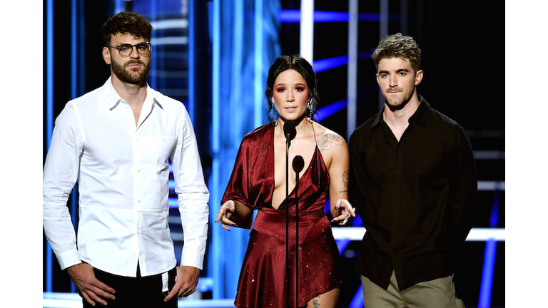 The Chainsmokers, Halsey at the Billboard Music Awards