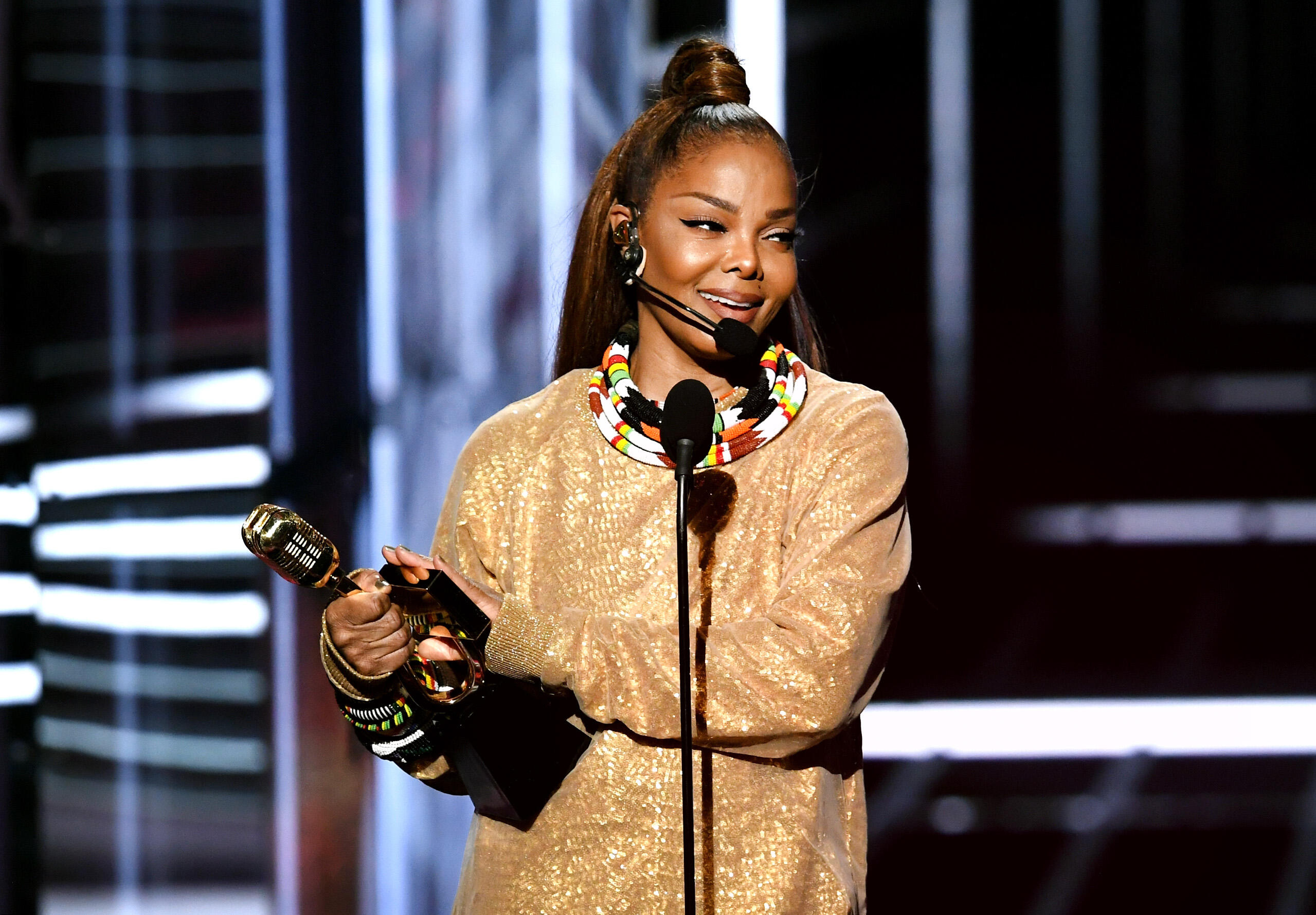Ms. Jackson 1st Black woman gets BBMA’s Icon Award Stormy 1070 WDIA