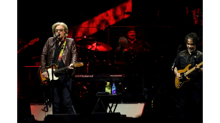 Hall And Oates with Train