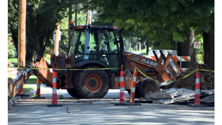 3600 block of SW 12th Street blocked off.  WHO TV