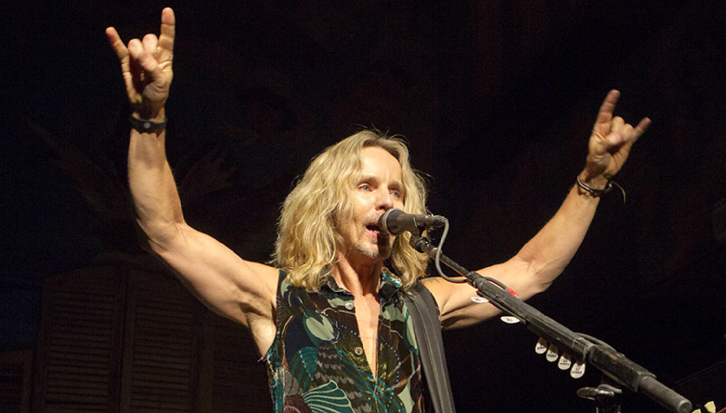 Styx's Tommy Shaw Was Behind the Band's Decision to Perform "Mr. Roboto" Again