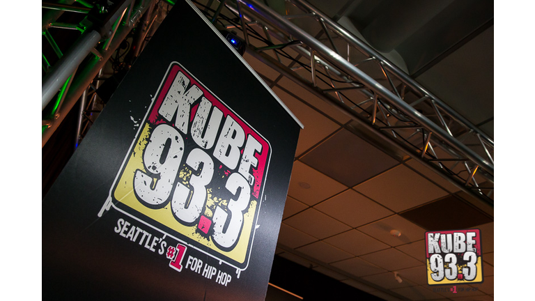 Travis Thompson in the AT&T Thanks Sound Studio at KUBE 93.3
