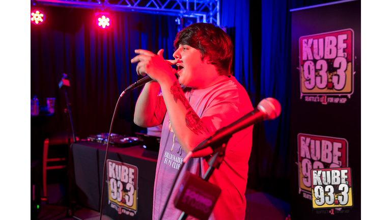 Travis Thompson in the AT&T Thanks Sound Studio at KUBE 93.3