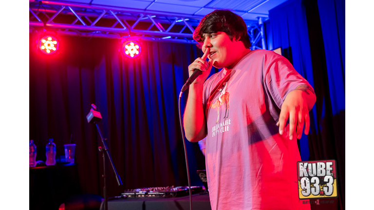 Travis Thompson in the AT&T Thanks Sound Studio at KUBE 93.3