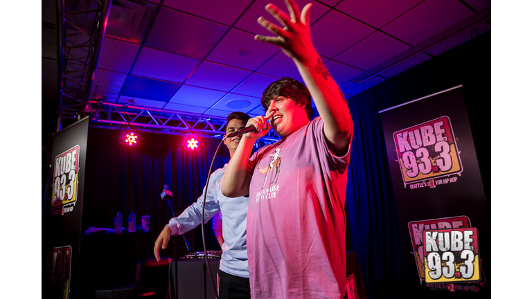 Travis Thompson in the AT&T Thanks Sound Studio at KUBE 93.3