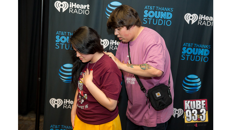 Meet and Greet Photos with Travis Thompson in the AT&T Thanks Sound Studio at KUBE 93.3.