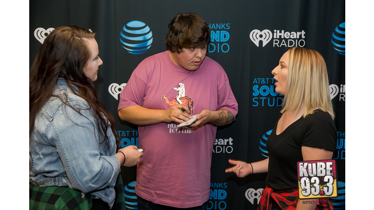 Meet and Greet Photos with Travis Thompson in the AT&T Thanks Sound Studio at KUBE 93.3.