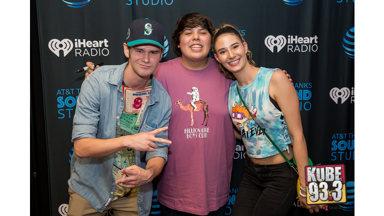 Meet and Greet Photos with Travis Thompson in the AT&T Thanks Sound Studio at KUBE 93.3.