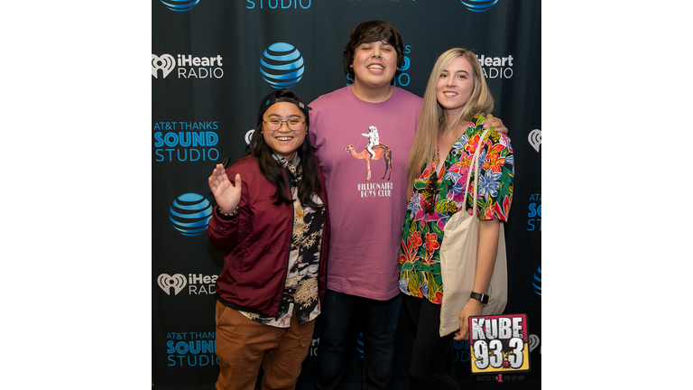 Meet and Greet Photos with Travis Thompson in the AT&T Thanks Sound Studio at KUBE 93.3.