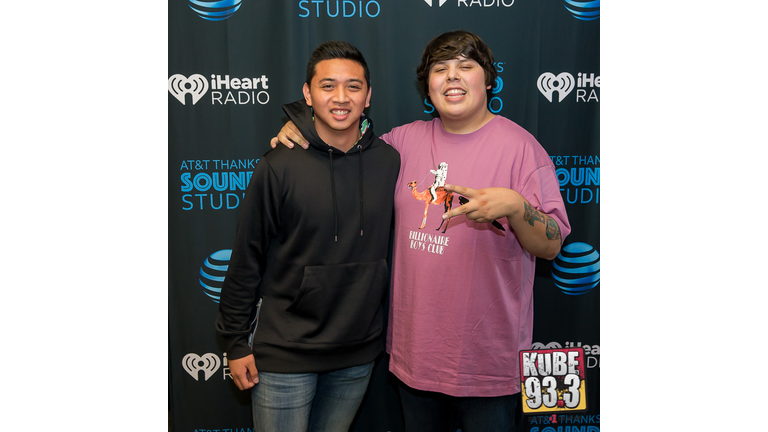 Meet and Greet Photos with Travis Thompson in the AT&T Thanks Sound Studio at KUBE 93.3.