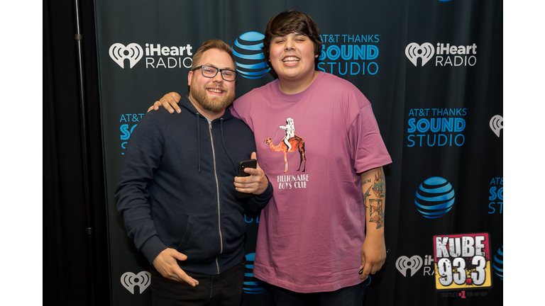 Meet and Greet Photos with Travis Thompson in the AT&T Thanks Sound Studio at KUBE 93.3.