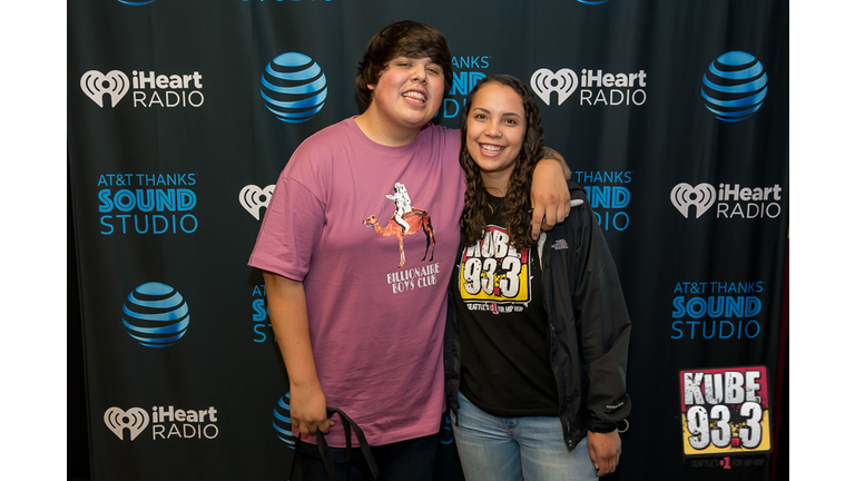 Meet and Greet Photos with Travis Thompson in the AT&T Thanks Sound Studio at KUBE 93.3.