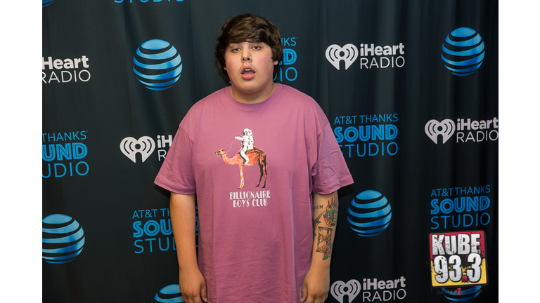Meet and Greet Photos with Travis Thompson in the AT&T Thanks Sound Studio at KUBE 93.3.