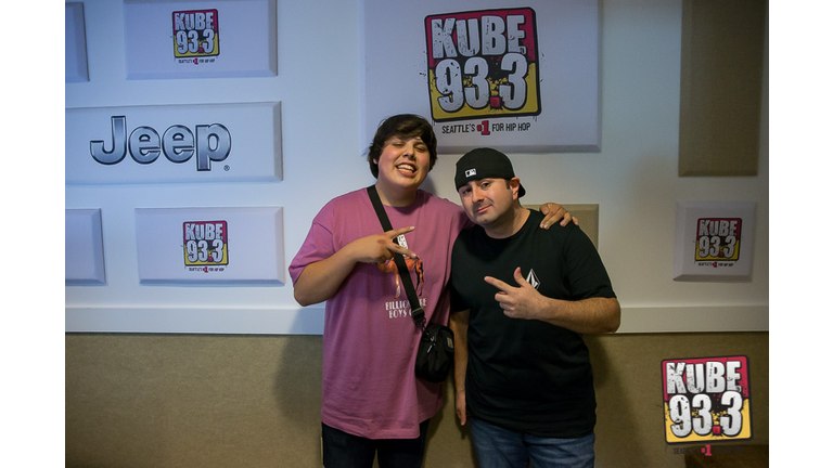 Meet and Greet Photos with Travis Thompson in the AT&T Thanks Sound Studio at KUBE 93.3.