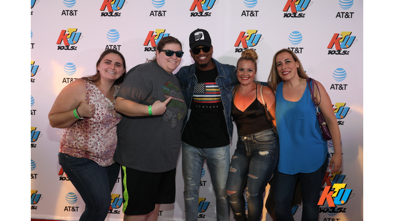 PHOTOS: Ne-Yo Meets Fans Backstage at KTUphoria