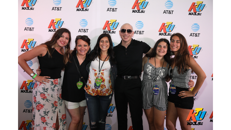 PHOTOS: Pitbull Meets Fans Backstage at KTUphoria