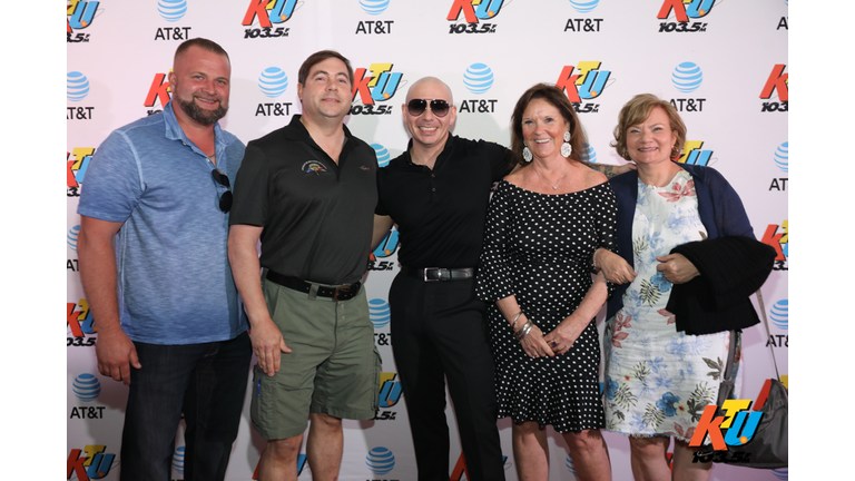 PHOTOS: Pitbull Meets Fans Backstage at KTUphoria