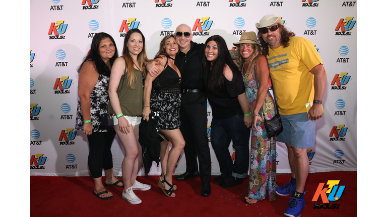 PHOTOS: Pitbull Meets Fans Backstage at KTUphoria