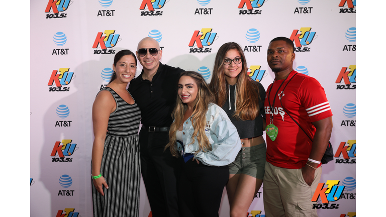 PHOTOS: Pitbull Meets Fans Backstage at KTUphoria