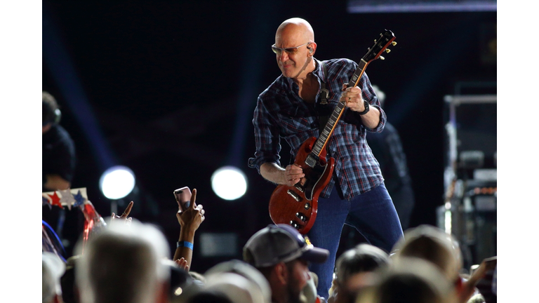 Kenny Chesney at Mapfre Stadium