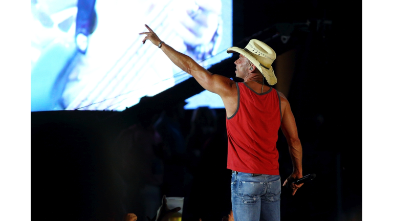 Kenny Chesney at Mapfre Stadium