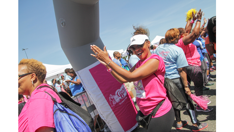 2018 Cracker Barrel Sista Strut Philadelphia Finish Line Pics - Part Three