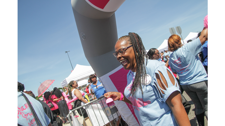2018 Cracker Barrel Sista Strut Philadelphia Finish Line Pics - Part Three