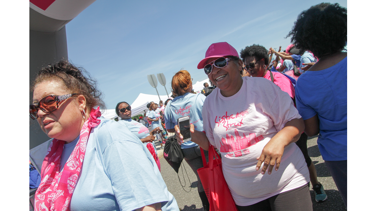 2018 Cracker Barrel Sista Strut Philadelphia Finish Line Pics - Part Three