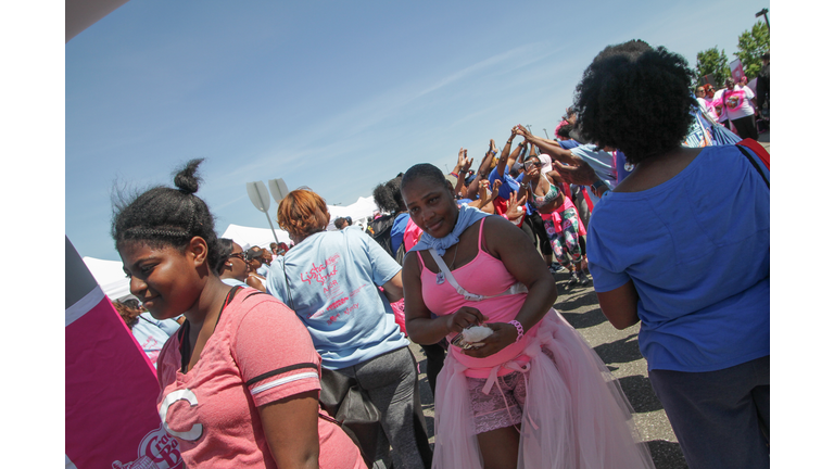 2018 Cracker Barrel Sista Strut Philadelphia Finish Line Pics - Part Three