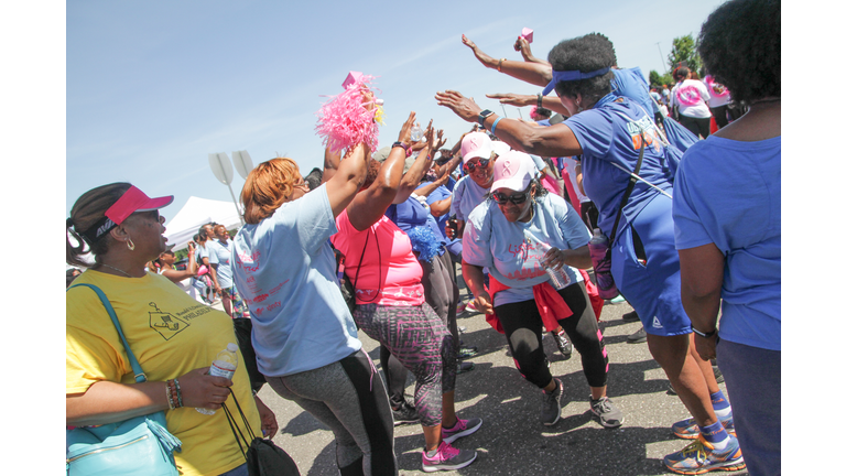 2018 Cracker Barrel Sista Strut Philadelphia Finish Line Pics - Part Three