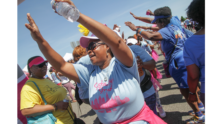 2018 Cracker Barrel Sista Strut Philadelphia Finish Line Pics - Part Three