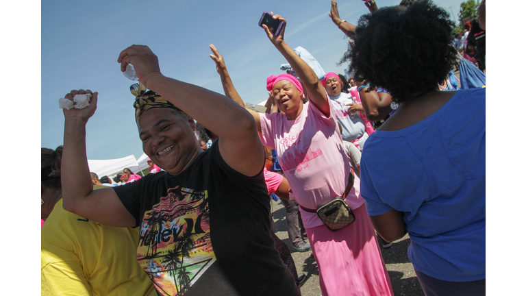 2018 Cracker Barrel Sista Strut Philadelphia Finish Line Pics - Part Three