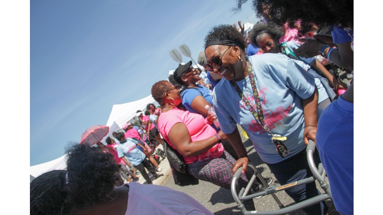 2018 Cracker Barrel Sista Strut Philadelphia Finish Line Pics - Part Three