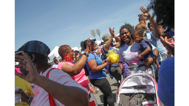 2018 Cracker Barrel Sista Strut Philadelphia Finish Line Pics - Part Three