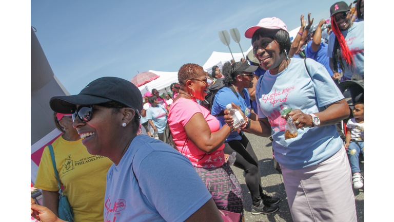 2018 Cracker Barrel Sista Strut Philadelphia Finish Line Pics - Part Three