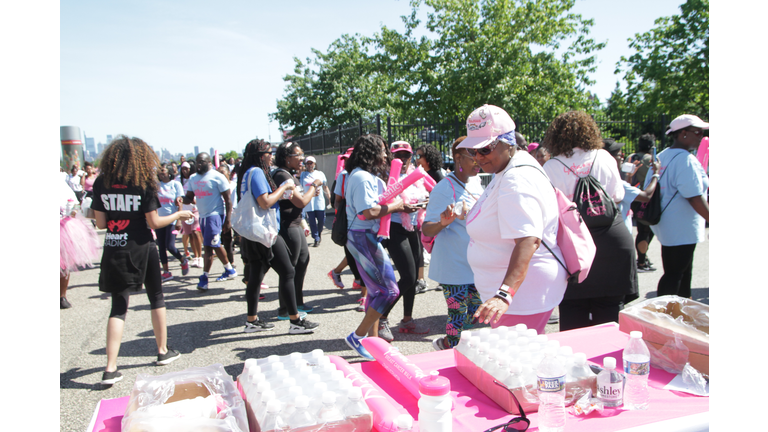 Along the course at our 2018 Cracker Barrel Sista Strut