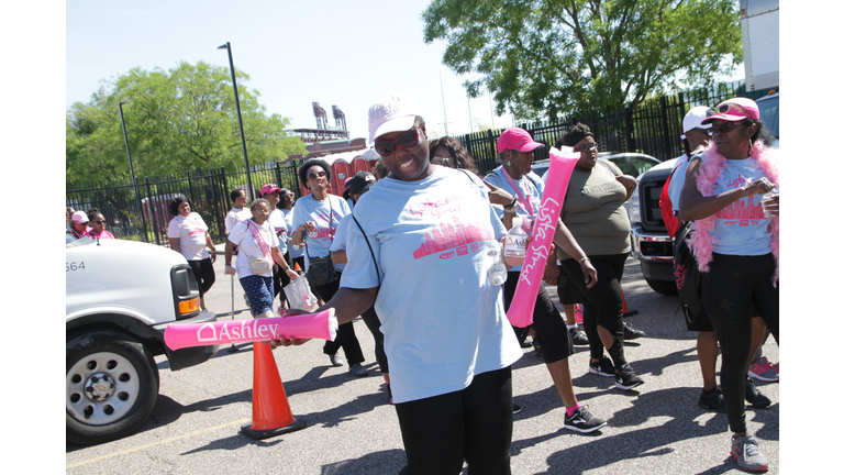 Along the course at our 2018 Cracker Barrel Sista Strut