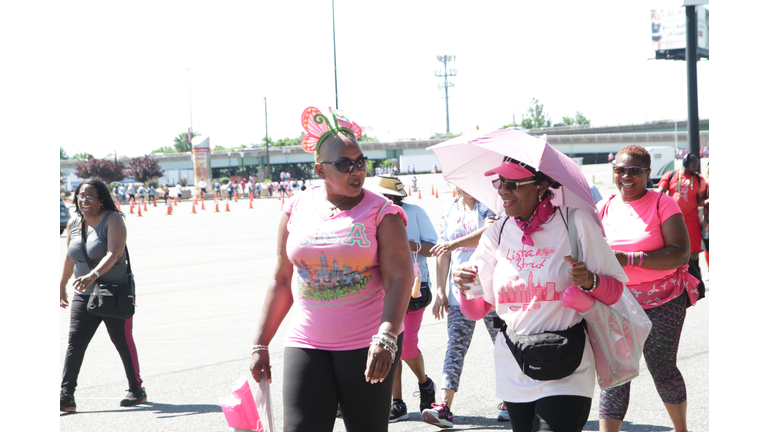 Along the course at our 2018 Cracker Barrel Sista Strut