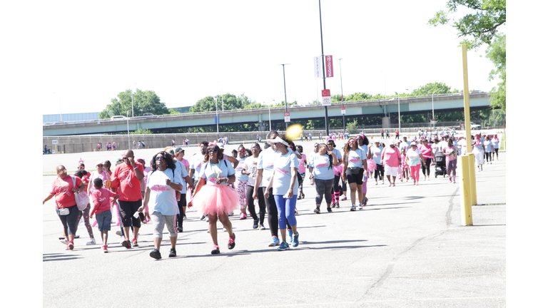 Along the course at our 2018 Cracker Barrel Sista Strut