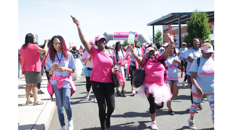 Along the course at our 2018 Cracker Barrel Sista Strut