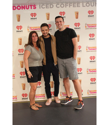 Liam Payne Meets Fans in our #DDICL