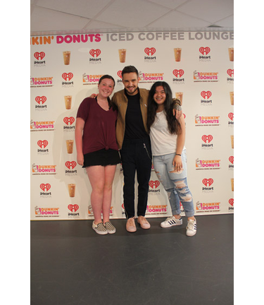 Liam Payne Meets Fans in our #DDICL