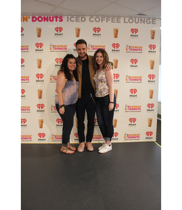 Liam Payne Meets Fans in our #DDICL