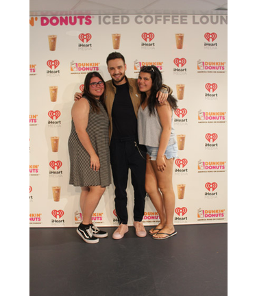 Liam Payne Meets Fans in our #DDICL