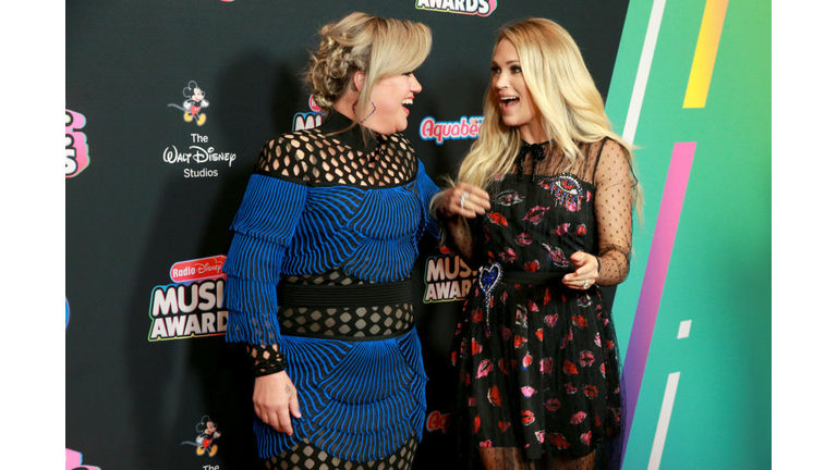 Kelly Clarkson and Carrie Underwood