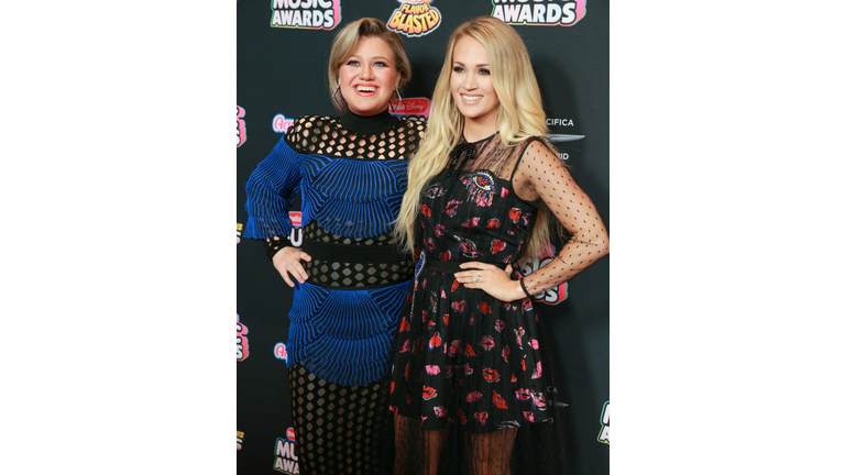 Kelly Clarkson and Carrie Underwood