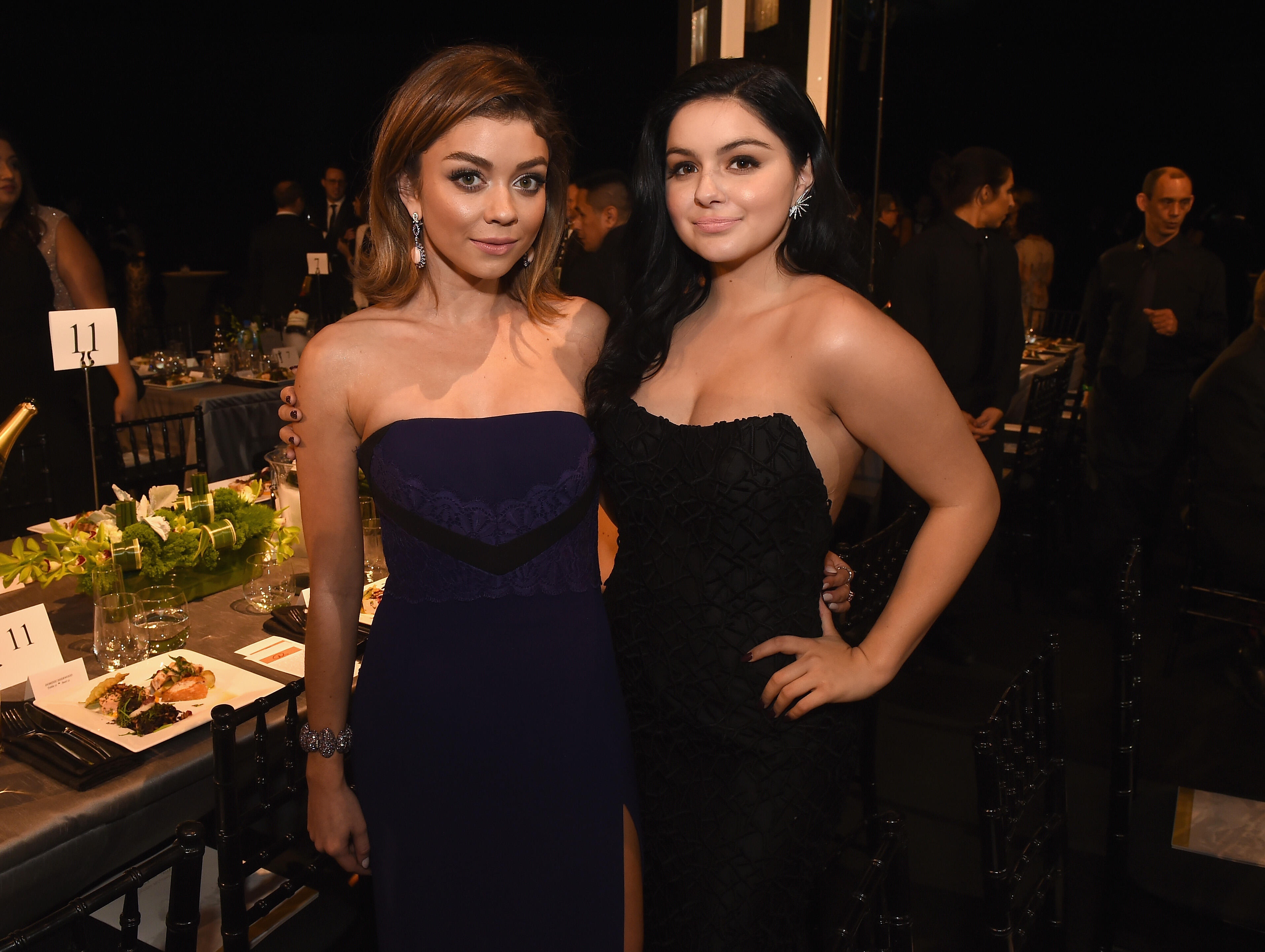 Sarah Hyland Defends Tv Sister Ariel Winter From Instagram Creeps Iheart 