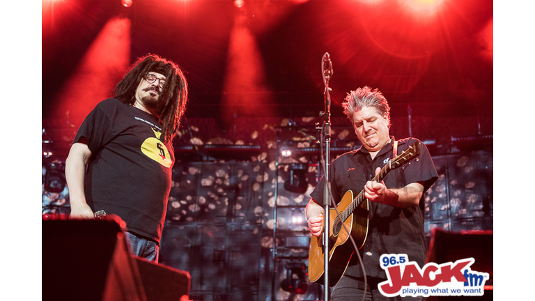 Counting Crows at White River Amphitheatre with Live