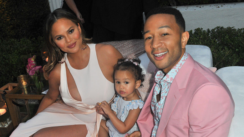 Chrissy Teigen Posts Mom-Shaming-Proof Photo On Instagram | iHeart