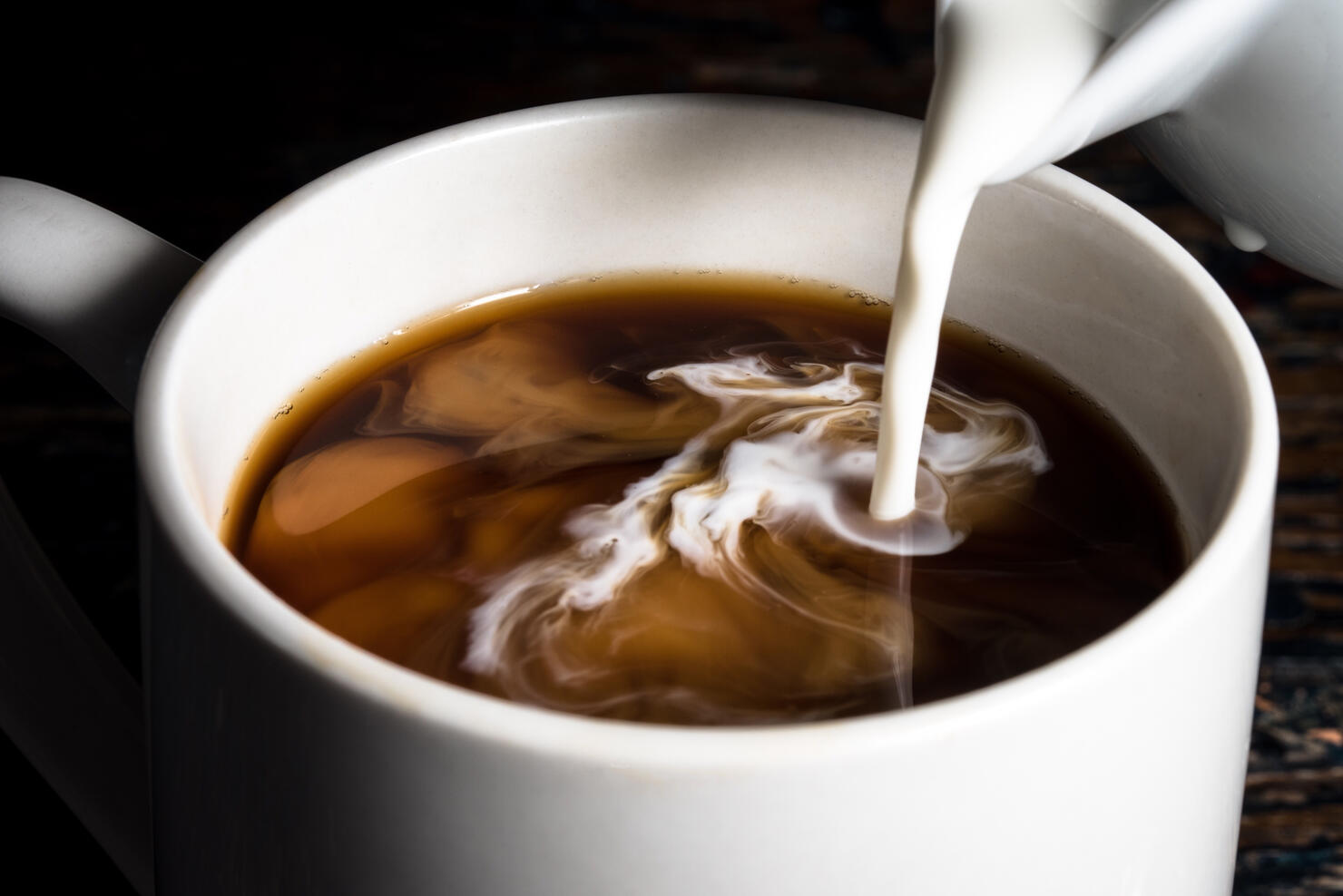 Does Coffee Dehydrate You? Turns Out That's a Myth ...